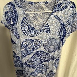 Lilly Pulitzer t-shirt